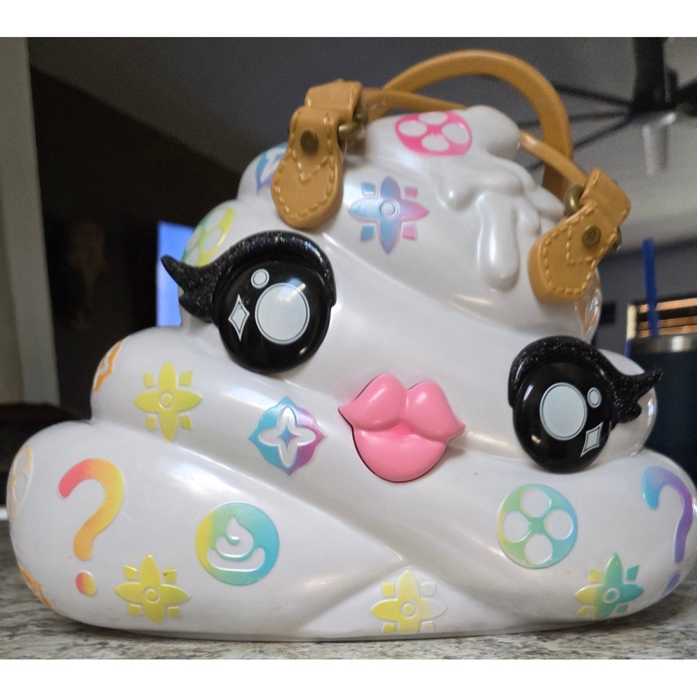 Poopsie Slime Surprise Chasmell Rainbow Slime Kit Storage Case White MGA 2019
